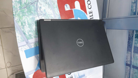 Dell Latitude 5490 - 8th Gen. Intel Core i5 - 256GB SDD - 8GB RAM - 4GB Total Graphics- HDMI - Keyboard Light