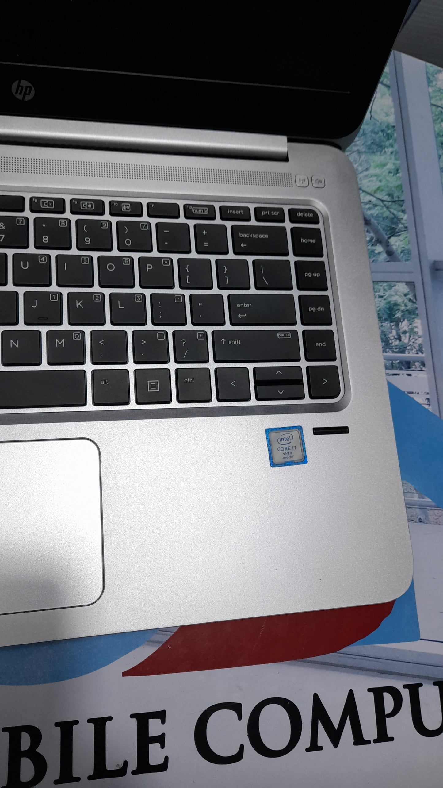 HP EliteBook Folio 1040 G3 β 6th Gen. Intel Core i7 β 256GB SSD β 8GB RAM β 4GB Total Graphics β Keypad Light