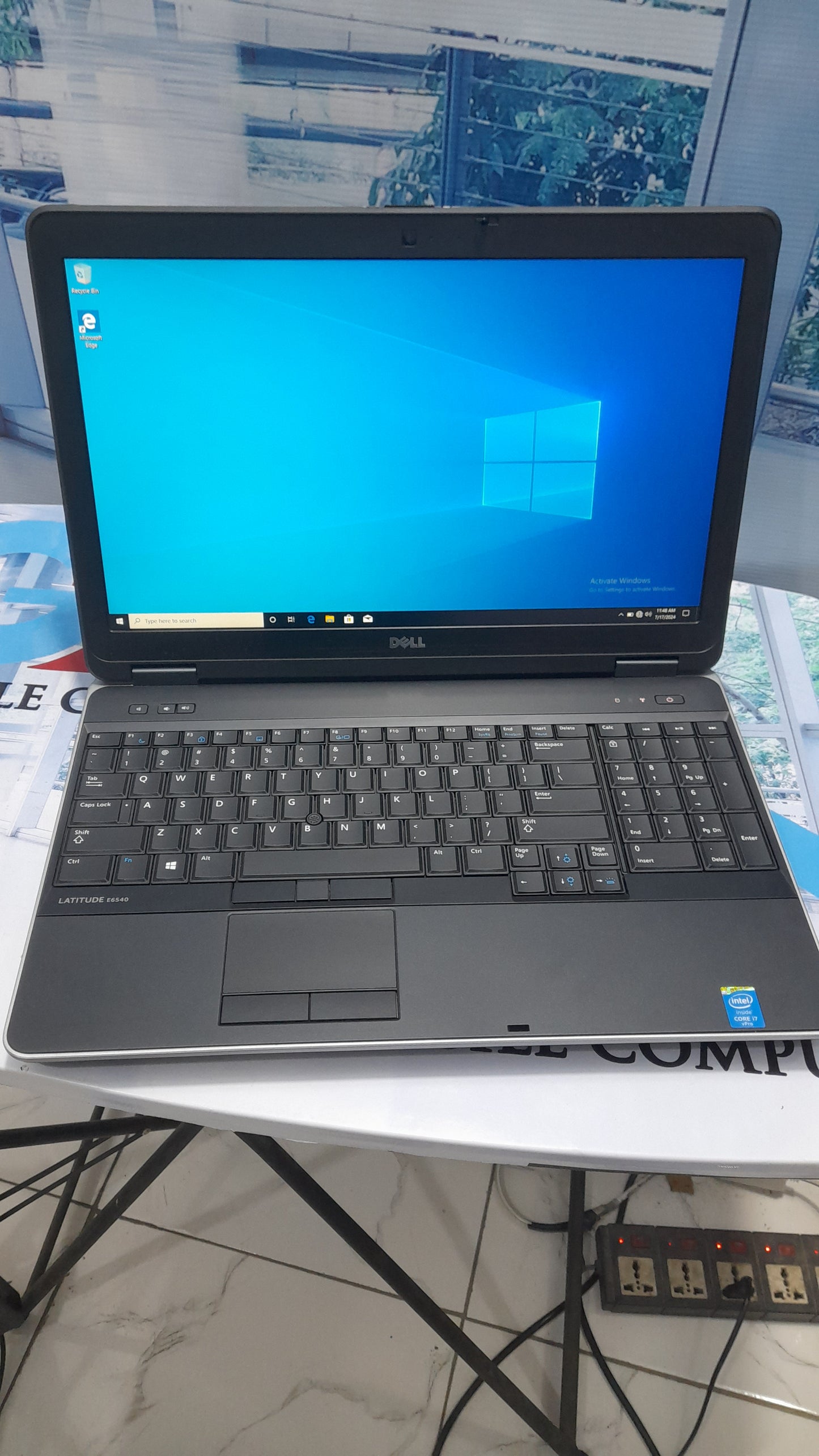 Dell Latitude E6540 2G Dedicated graphic intel core i7 500GB HDD 8G Ram