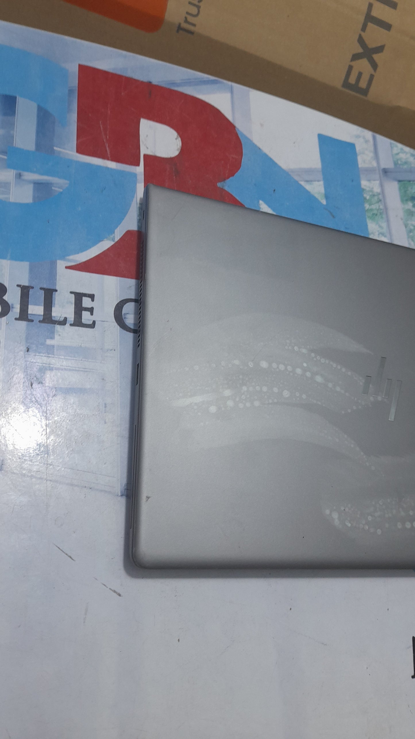 HP zBook 14u G5 - 7th/8th Gen. Intel Core i5 - 256GB SSD - 16GB RAM - 4GB Total Graphics - 2GB Dedicated - HDMI