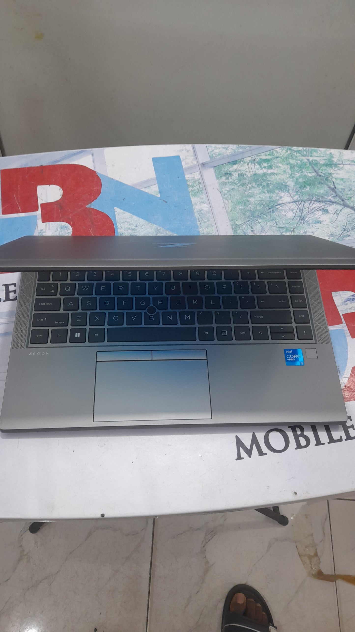 HP ZBook Firefly 14 G8 Mobile Workstation- 11th Gen. Intel Core i5 - 256GB SSD - 16GB RAM - 8GB Total Graphics -keyboardlight - HDMI