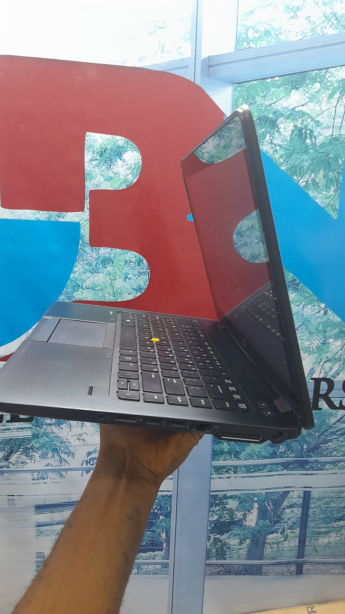 HP ZBook 14 G1 Mobile Workstation - 4th Gen. Intel Core i5 vPro 1G dedicated graphic