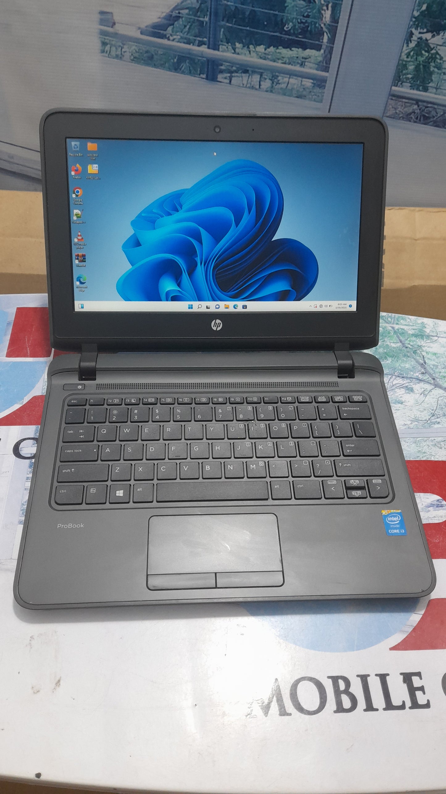 HP Probook 11 G2 - 6th Gen. Intel Core i3 - 128GB SSD - 4GB RAM - HDMI