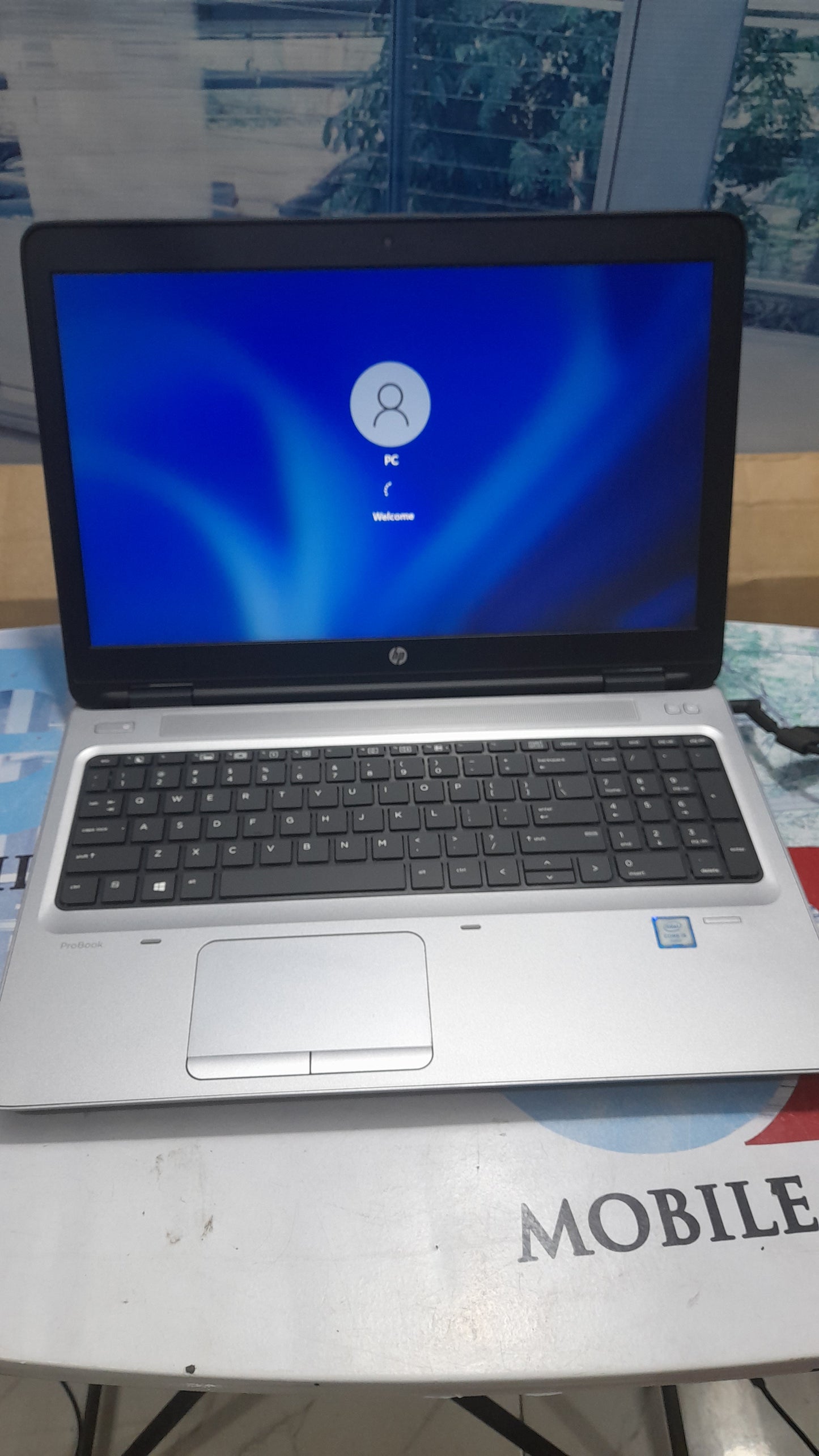 HP ProBook 650 G2 - 6th Gen. Intel Core i5 - 500GB HDD - 8GB RAM - 4GB Total Graphics - Keyboard Light