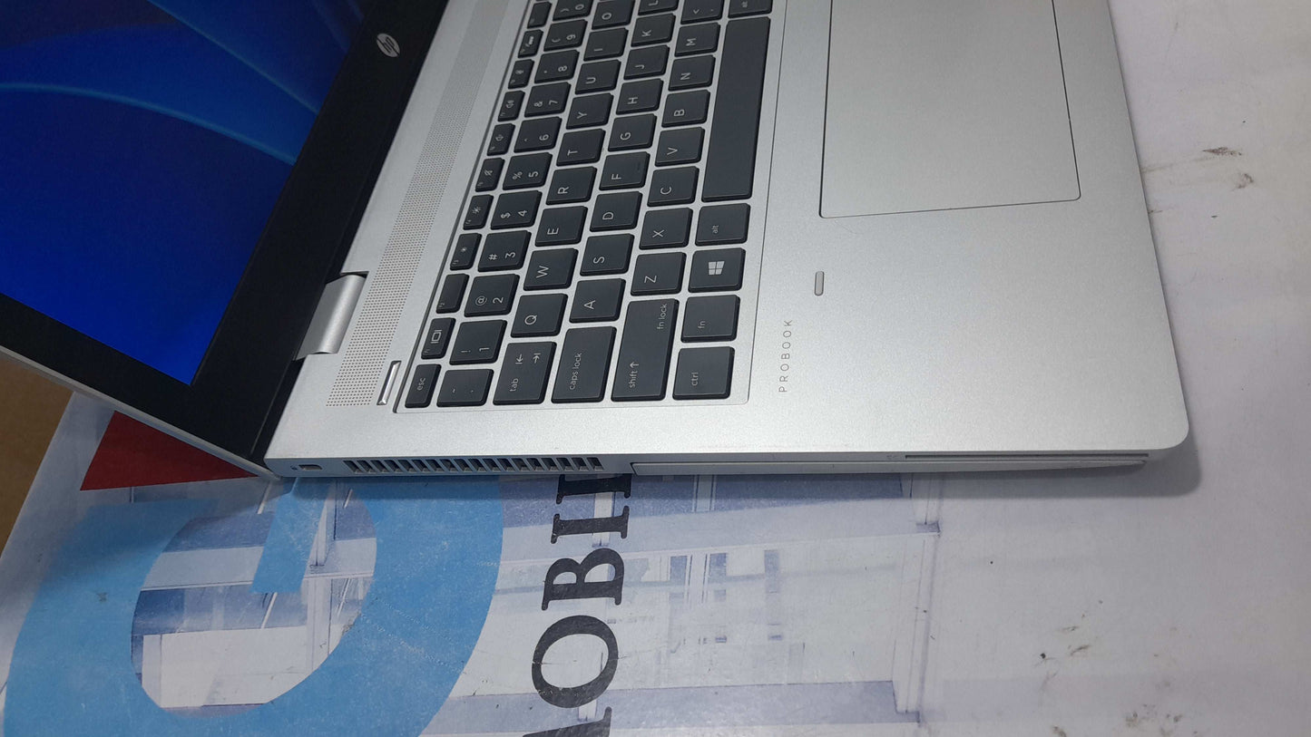 HP ProBook 650 G5 - 8th Gen. Intel Core i5 - 256GB SSD - 8GB RAM - Keyboard Light - HDMI