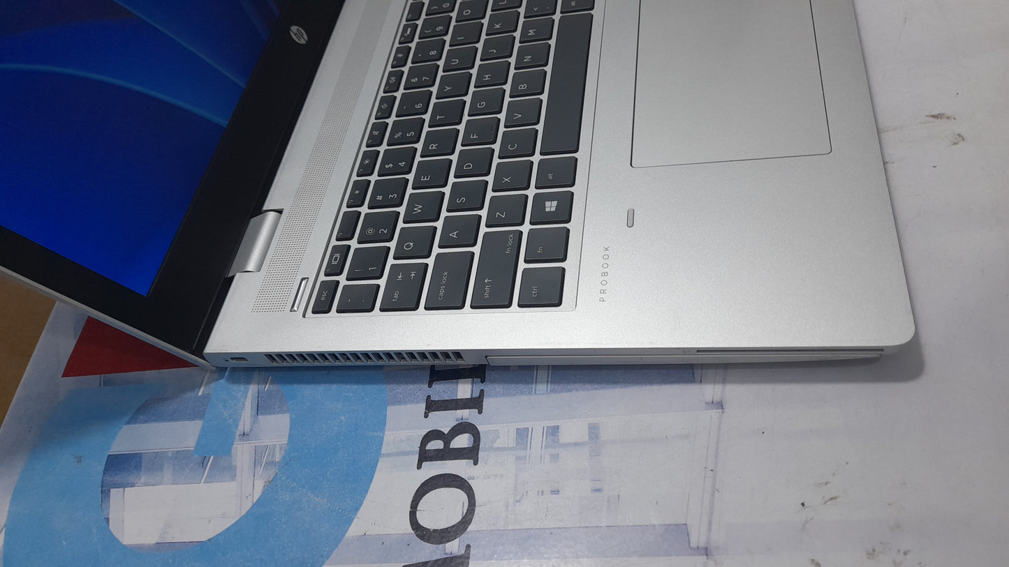 HP ProBook 650 G5 -2G Dedicated graphic- 8th Gen. Intel Core i5 - 256GB SSD - 16GB RAM - Keyboard Light - HDMI
