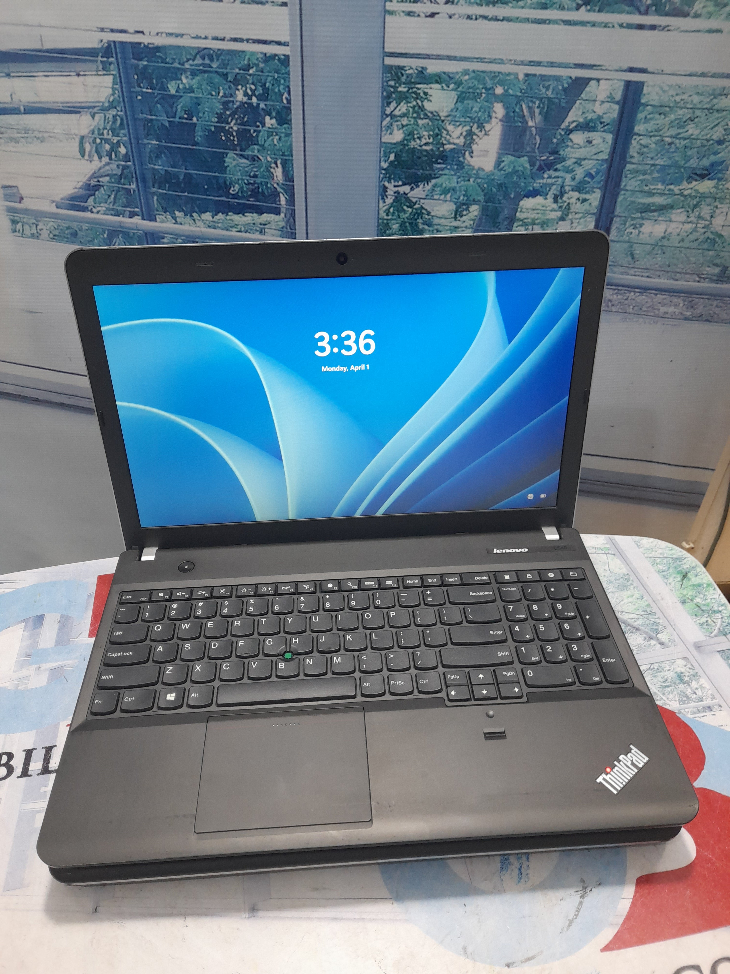 Lenovo ThinkPad Edge E540 - Intel Core i5 - 128GB SSD - 8GB RAM