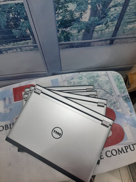 Dell Latitude 3330 Intel Core i3 320 HDD 8G RAM
