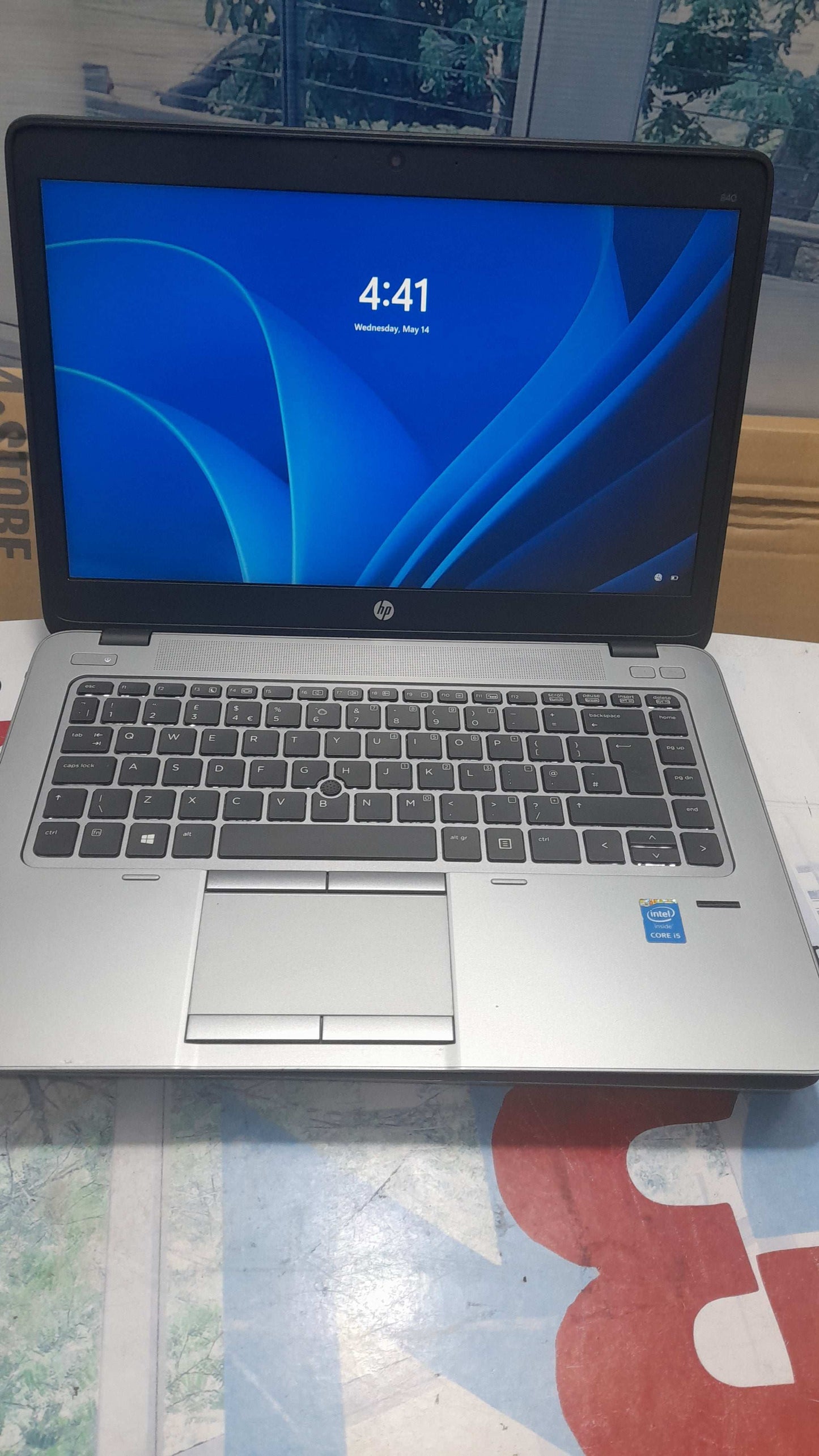 HP EliteBook 840 G2 - 5th Gen. Intel Core i5 - 500GB HDD - 8GB RAM - Keypad Light