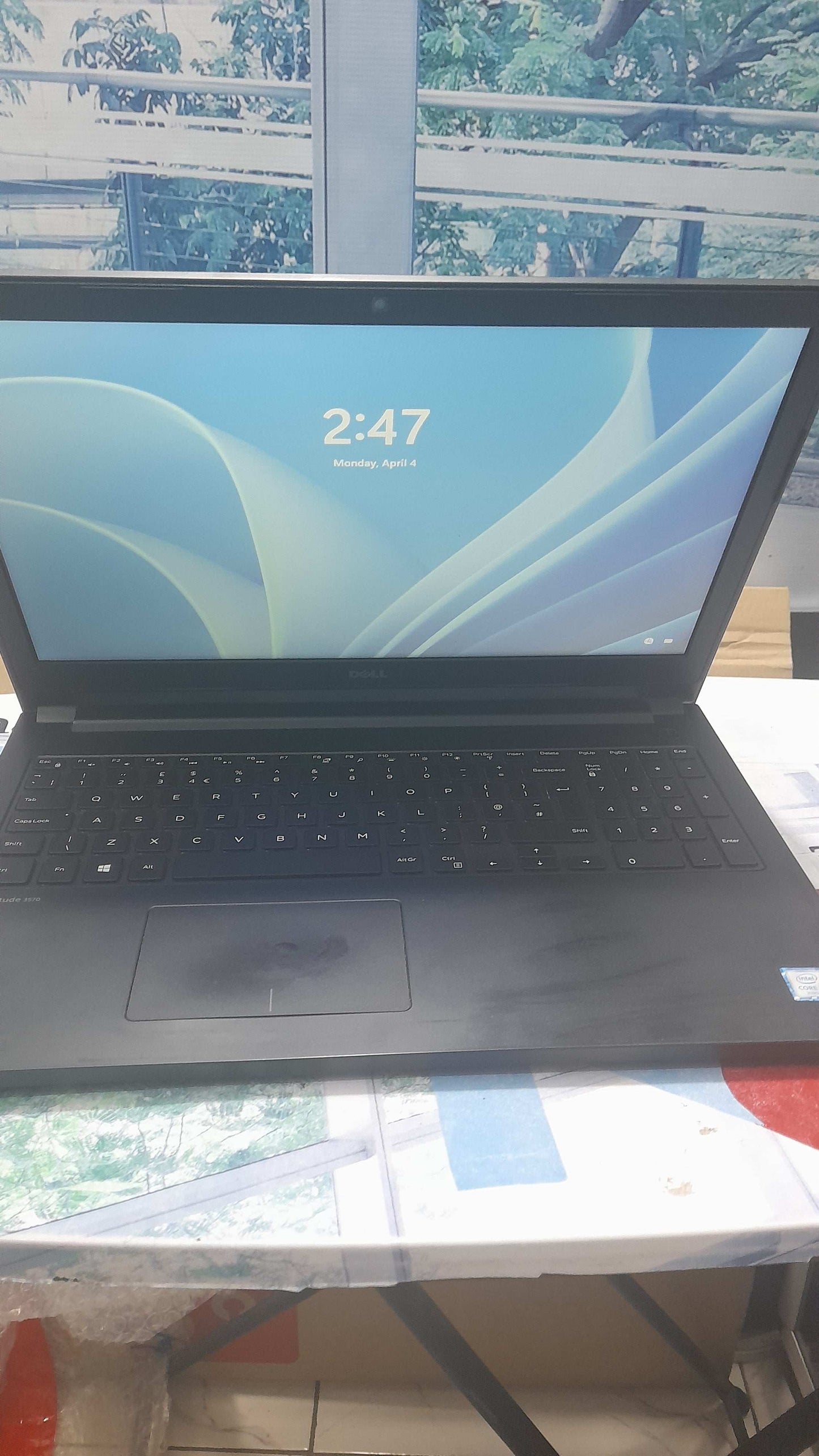 Dell Latitude 3570 - 6th Gen. Intel Core i5 - 500GB HDD - 8GB RAM - Keypad Light - 4GB Total Graphics