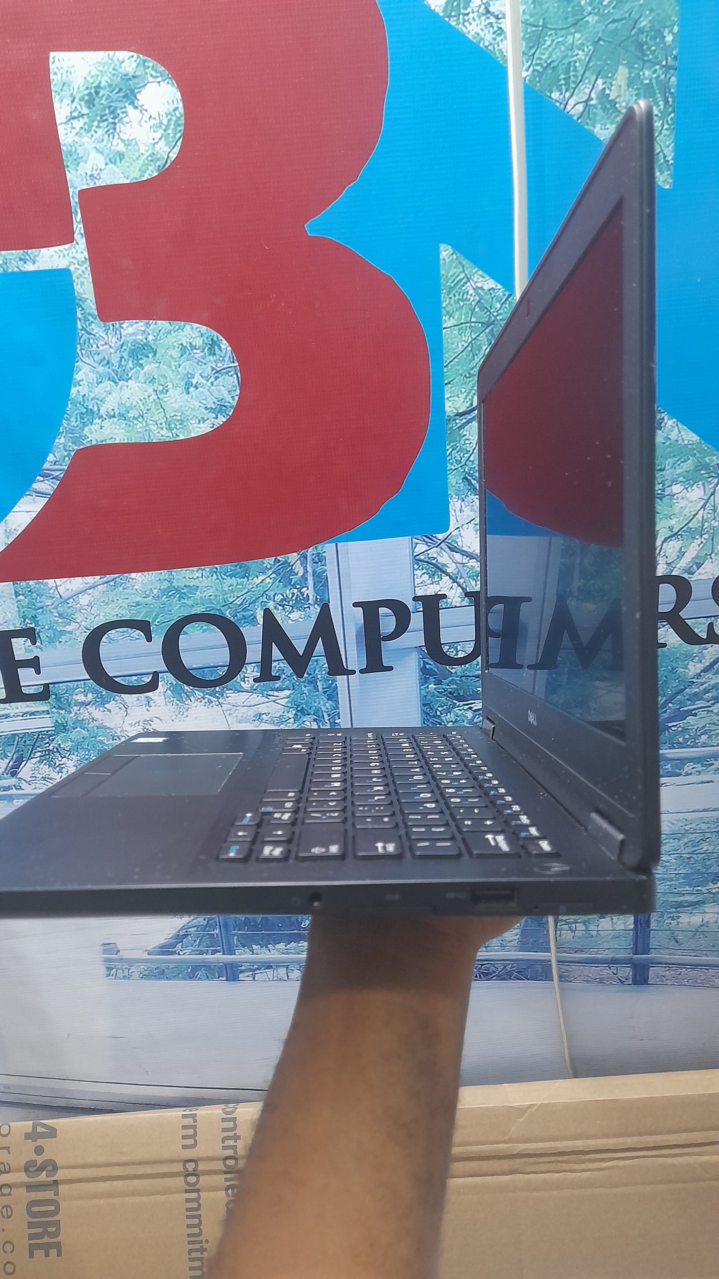 Uk used Dell latitude 7270 6th Generation laptop Intel Core i5 256GB SSD 8GB RAM keyboardlight for sale in ikeja computer village ikeja lagos