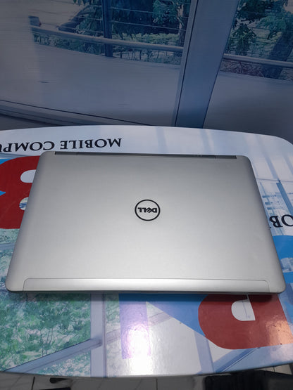 Dell Latitude E6540 2G Dedicated graphic intel core i7 500GB HDD 8G Ram