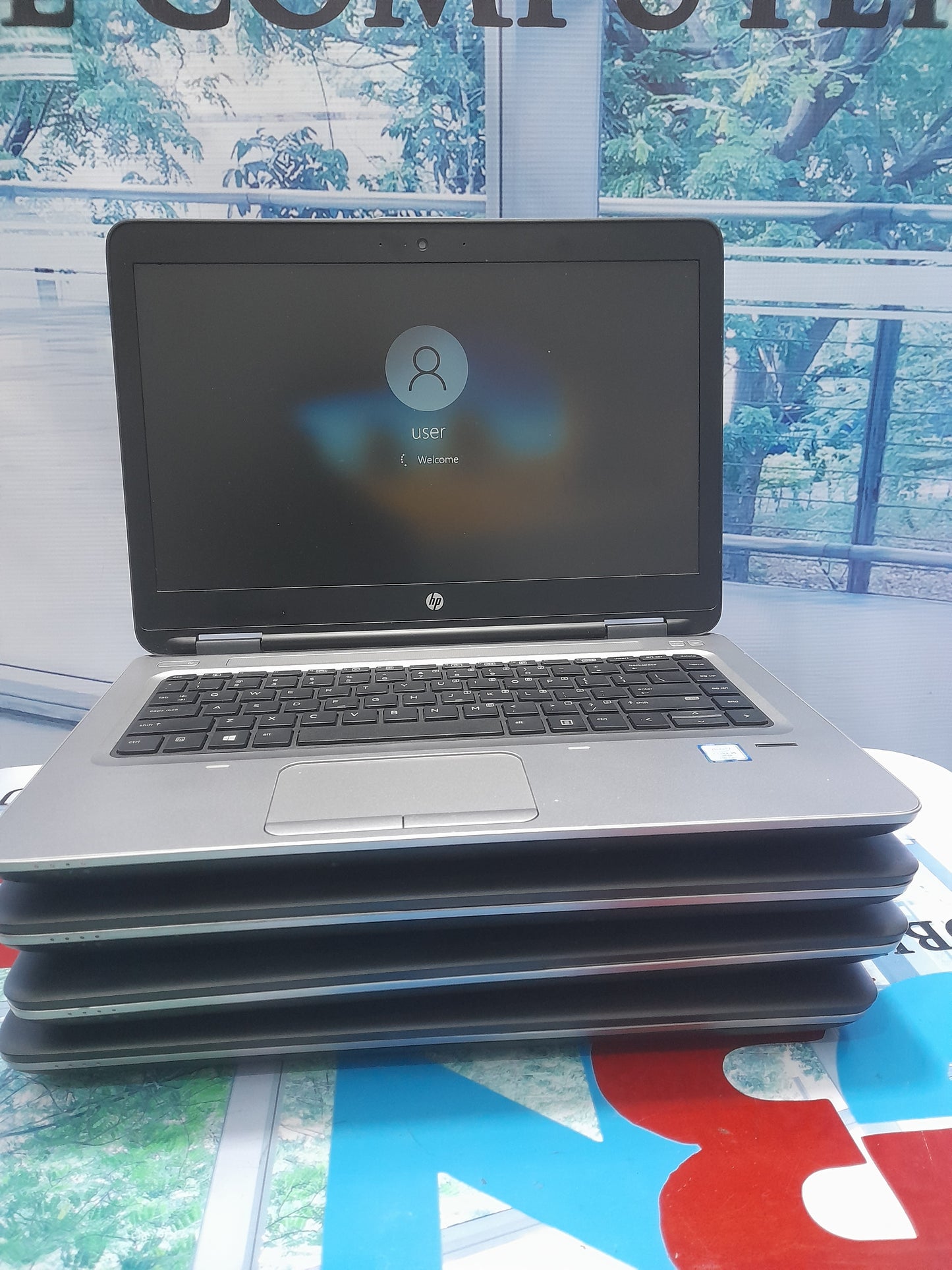 HP ProBook 640 G2 - 6th Gen. Intel Core i5 - 500GB HDD - 8GB RAM - 4GB Total Graphics - Keyboard Light