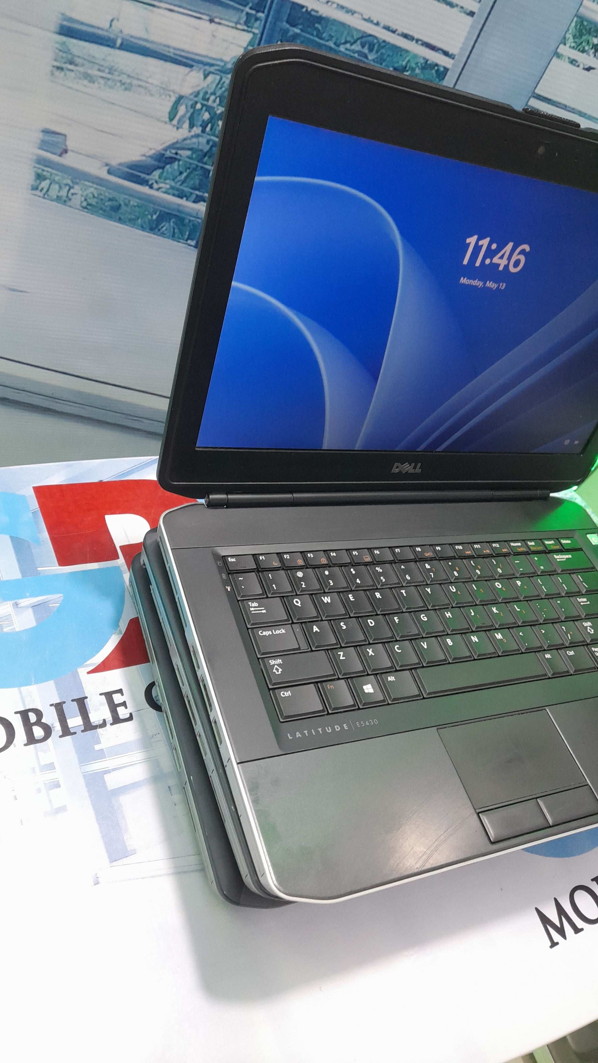 Dell Latitude E5430 - Intel Core i5 - 320GB HDD - 4GB RAM - 1.7GB Total Graphics - HDMI - DVD-RW