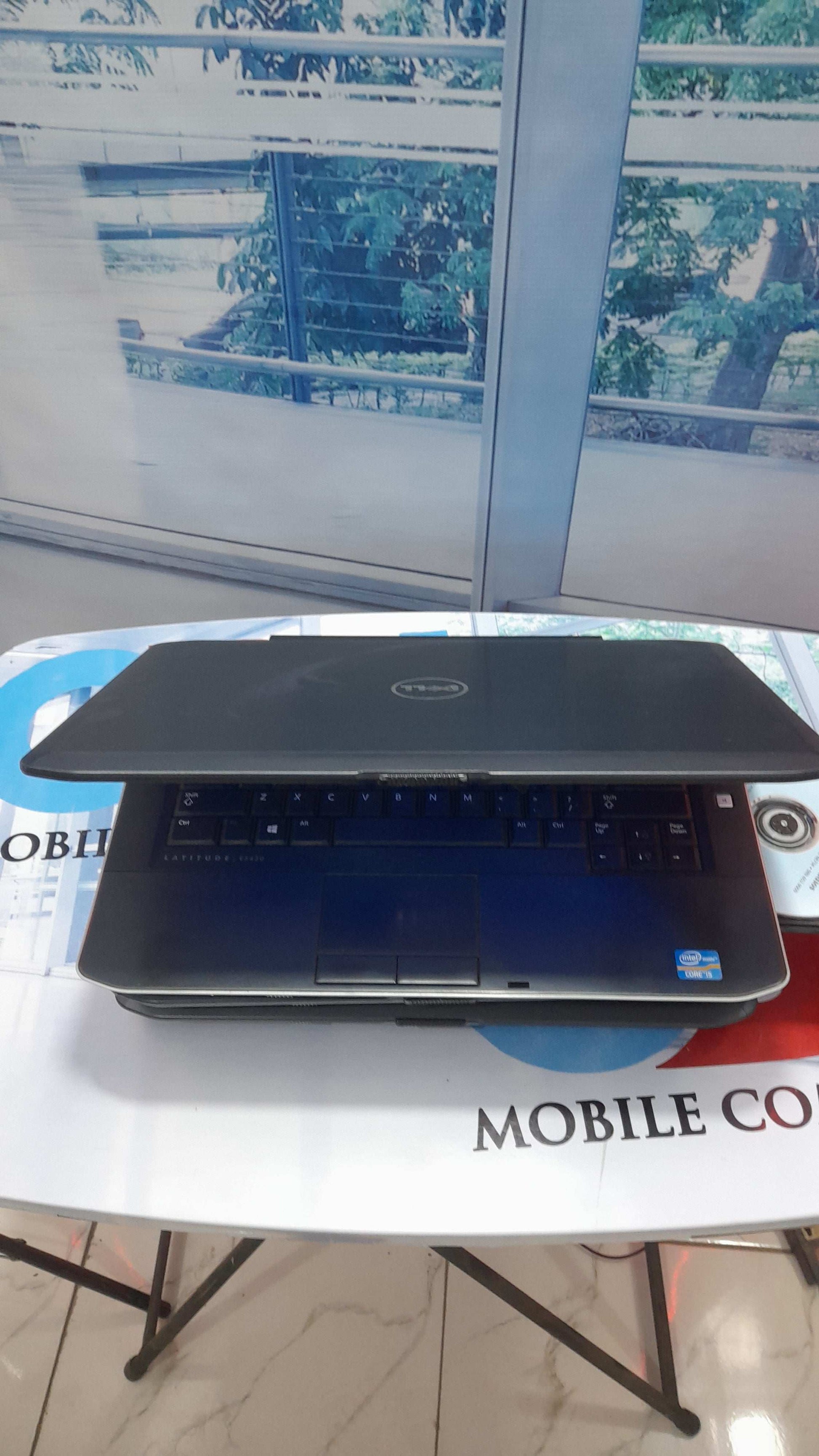 Dell Latitude E5430 - Intel Core i5 - 320GB HDD - 4GB RAM - 1.7GB Total Graphics - HDMI - DVD-RW