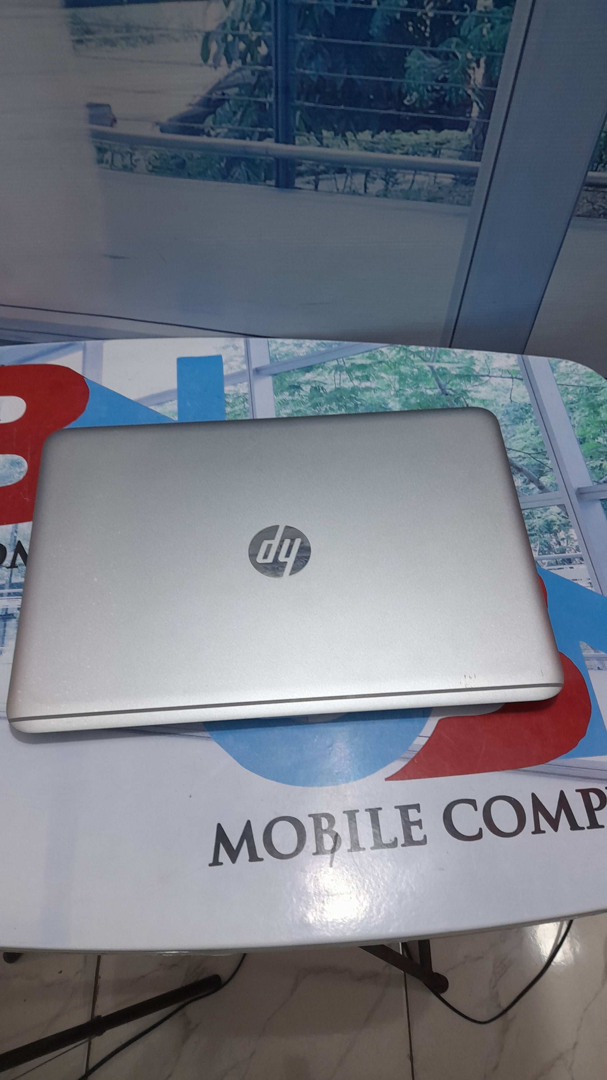 HP EliteBook Folio 1040 G3 – 6th Gen. Intel Core i7 – 256GB SSD – 8GB RAM – 4GB Total Graphics – Keypad Light