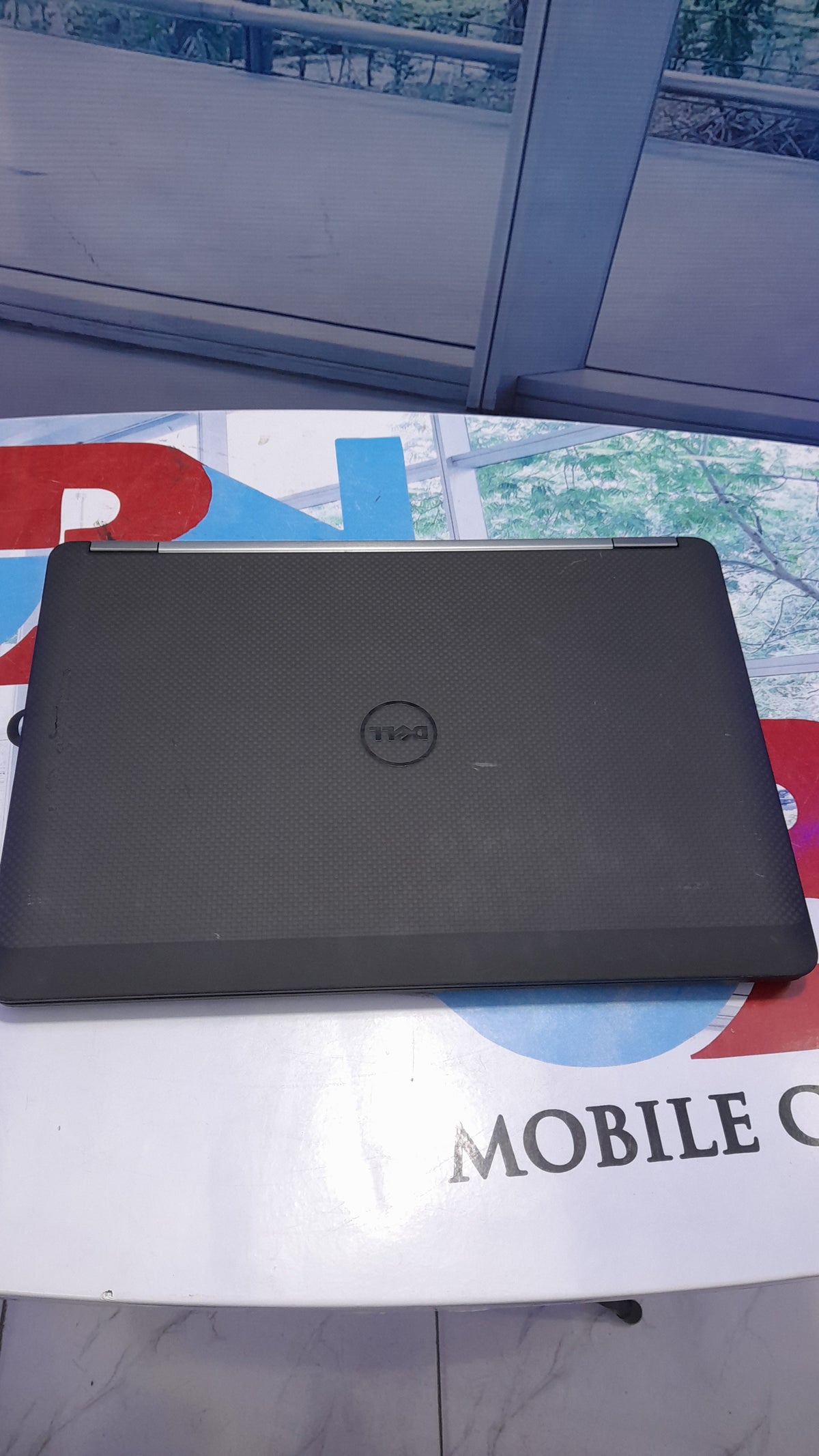 Dell Latitude E7470 Touchscreen 6th Gen. Intel Core i7 - 256GB SSD - 8GB RAM - HDMI - Keyboard Light