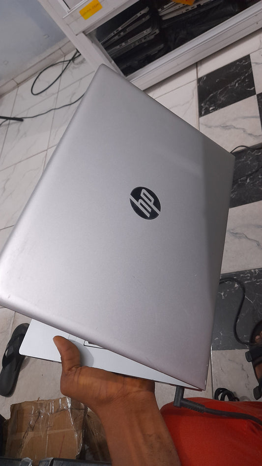 HP ProBook 640 G5 - 8th Gen. Intel Core i5 - 256GB SSD - 8GB RAM - HDMI - Keyboard Light