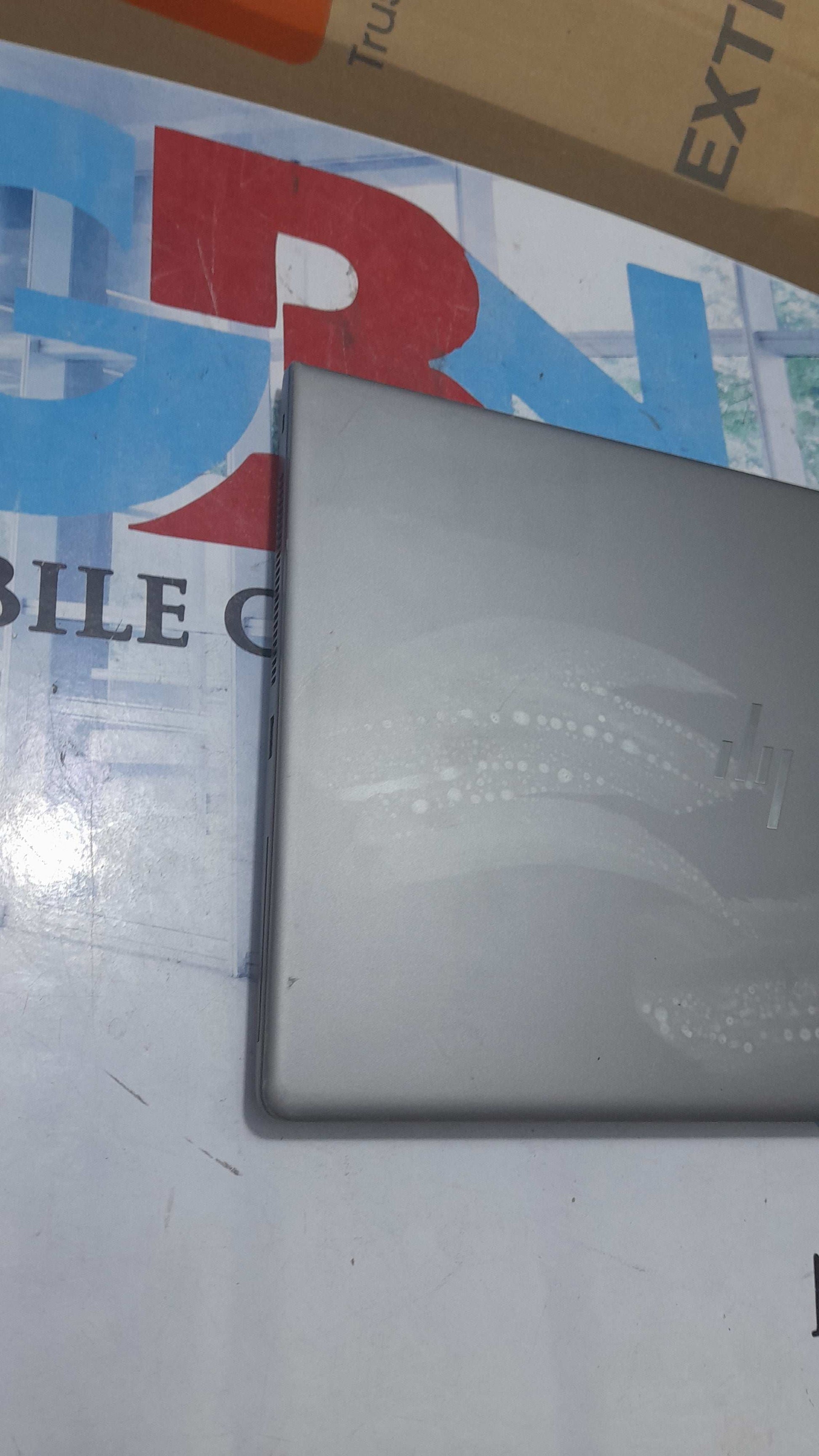 HP zBook 14u G5 - 7th/8th Gen. Intel Core i5 - 256GB SSD - 16GB RAM - 4GB Total Graphics - 2GB Dedicated - HDMI