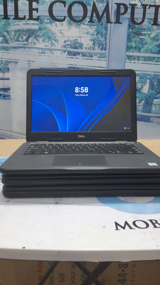 Dell latitude 3300 7th GEN. Intel core i3 128GB SSD 4G RAM 4G total share memory