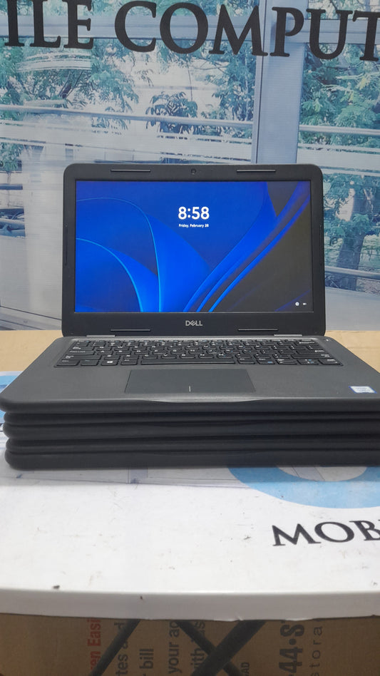 Dell latitude 3300 7th GEN. Intel core i3 128GB SSD 4G RAM 4G total share memory