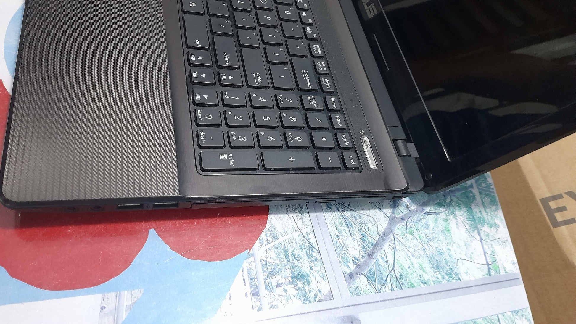 Asus K53E 2nd Gen. Intel Core i5-2450M - 320GB HDD - 4GB RAM - 2GB Total Graphics - HDMI
