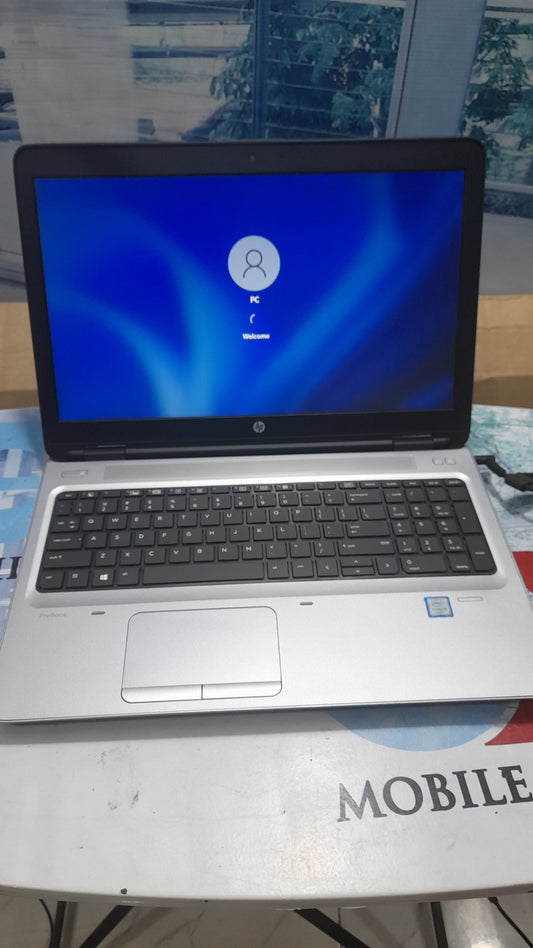 HP ProBook 650 G2 - 6th Gen. Intel Core i5 - 500GB HDD - 8GB RAM - 4GB Total Graphics - Keyboard Light