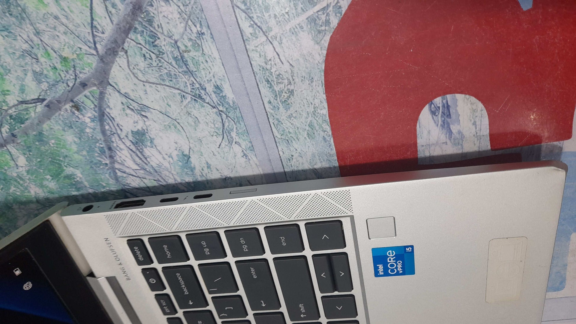 HP EliteBook 840 G7 touchscreen - 10th Gen. Intel Core i5 - 256GB SSD - 16GB RAM- HDMI - Keyboard Light