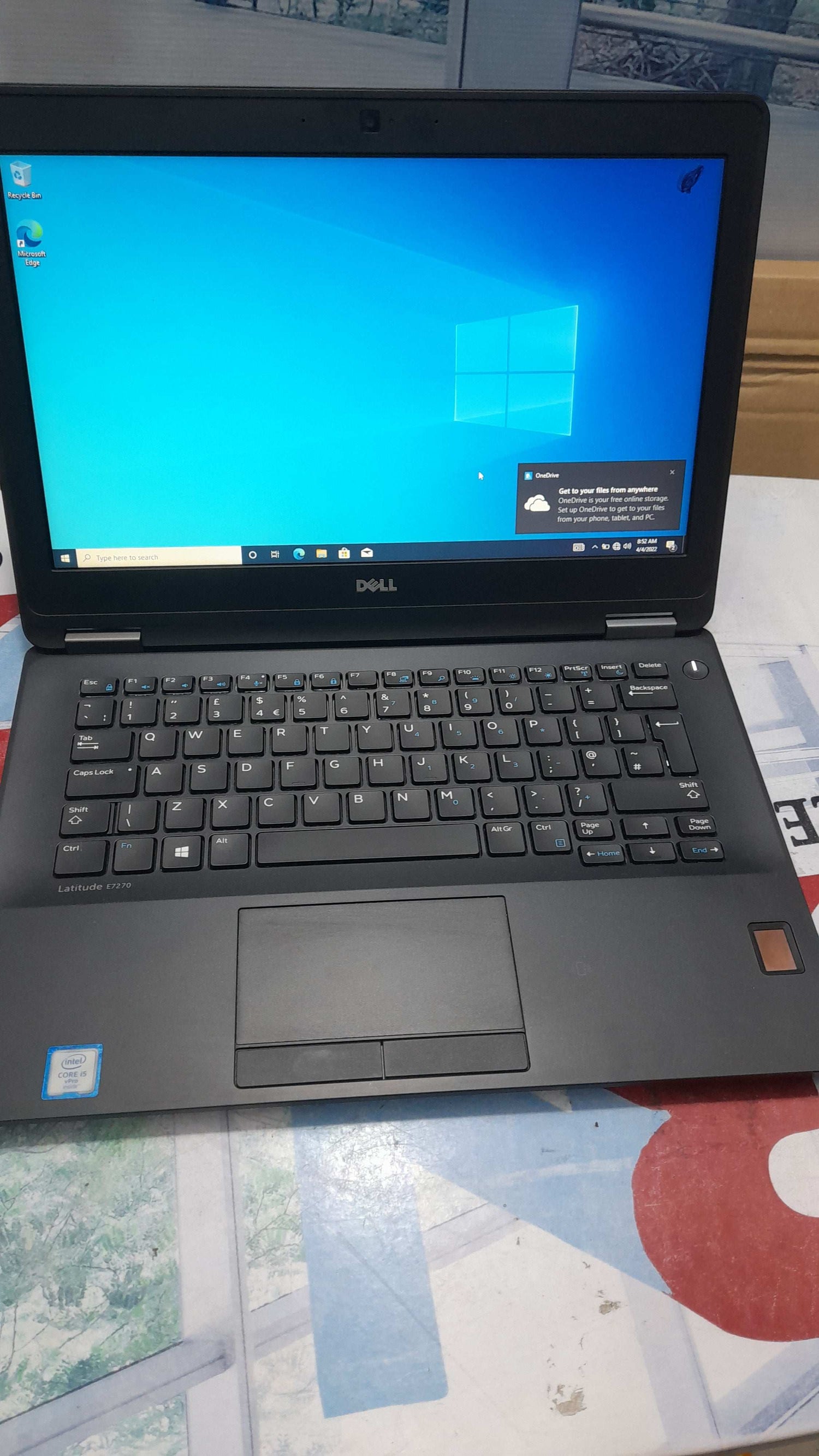 Dell Latitude E7270 - 6th Gen. Intel Core i5 - 256GB SSD - 8GB RAM - 4GB Total Graphics - HDMI - keyboard Light