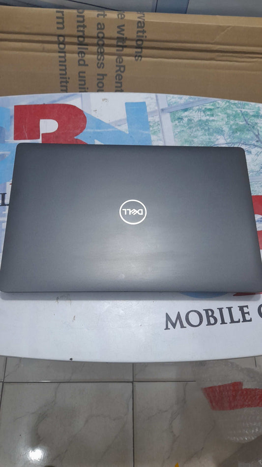 Dell Latitude 5500 intel Core i5-8265U - 8GB RAM - 256GB SSD - Keypad Light 4GB Total graphic