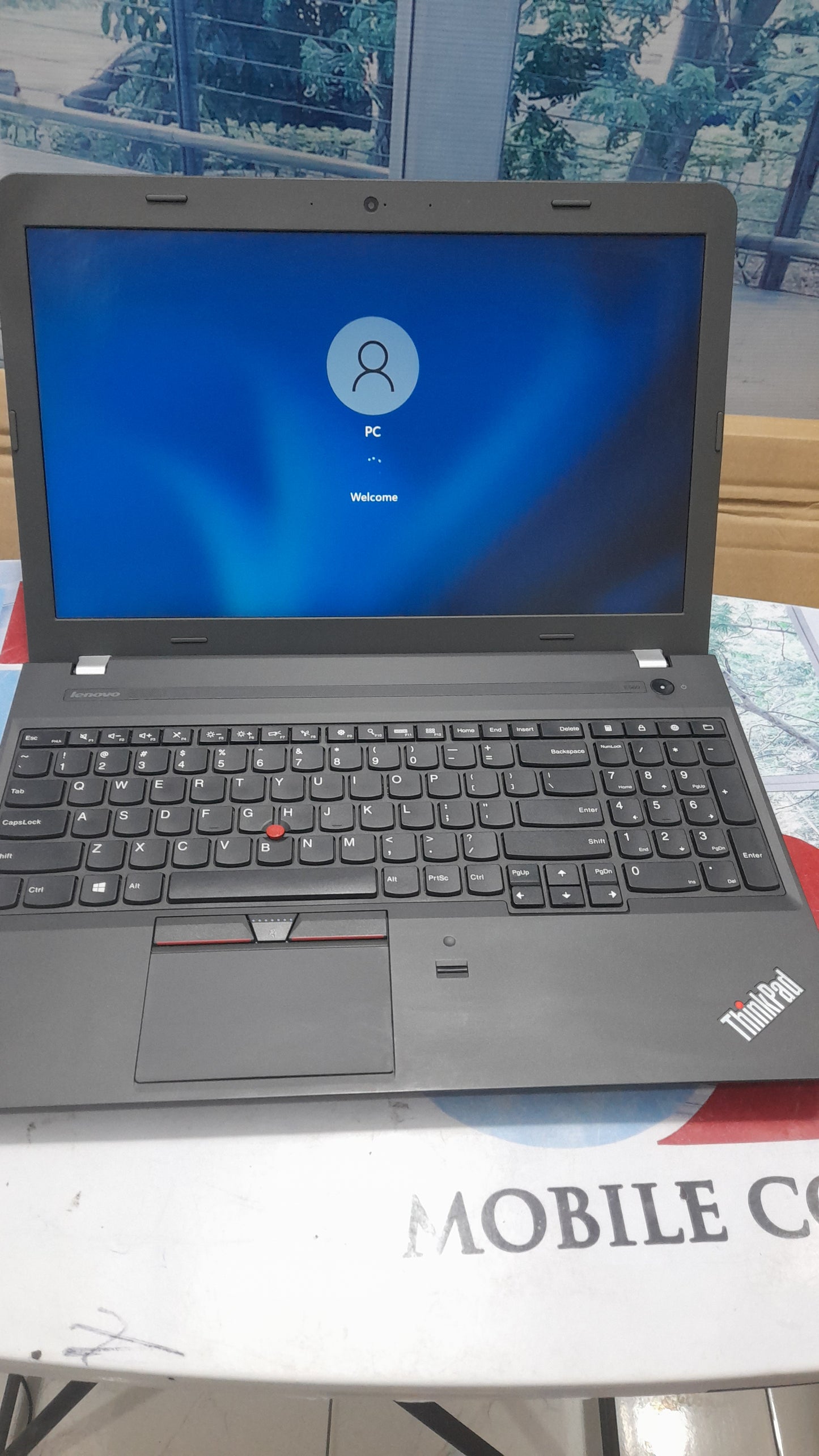 Lenovo ThinkPad E560 Intel Core i5 6th Gen 500G HDD 8G RAM 4G total graphic