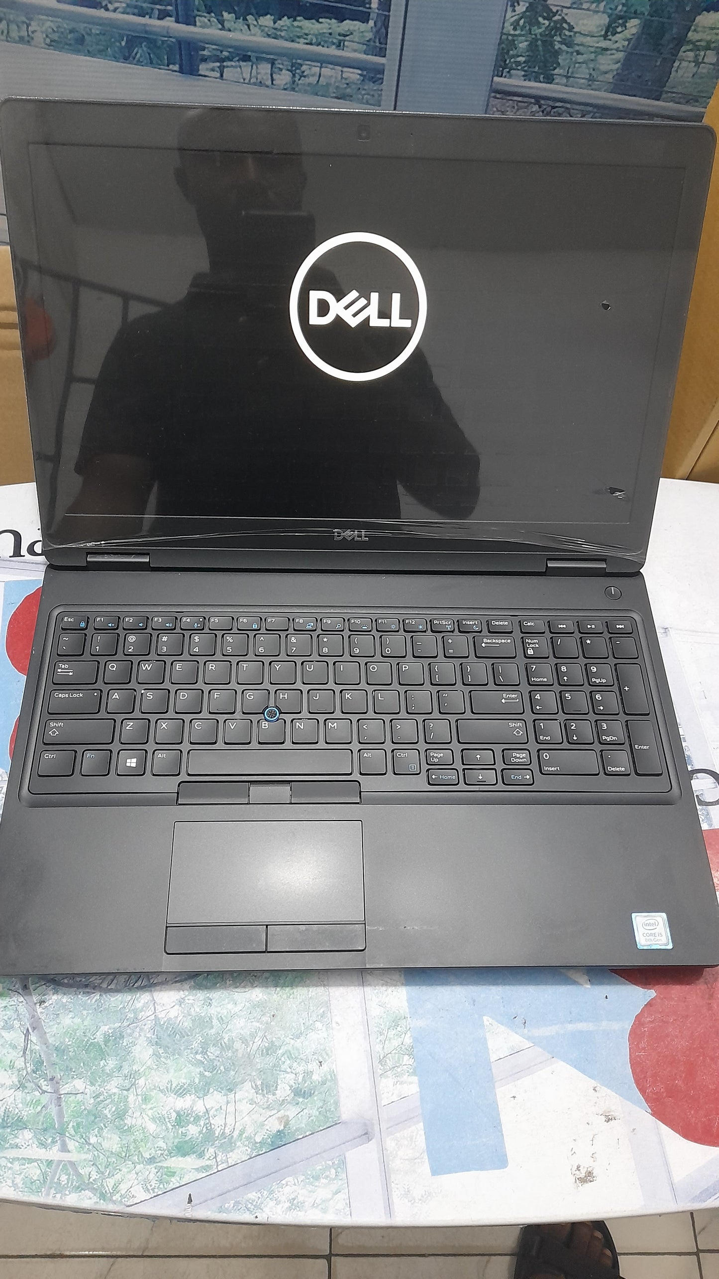 Dell precision 3530 i5 8TH generation 4G dedicated 8th Gen. Intel Core i5 - 256GB SSD - 16GB RAM 8G Total graphics