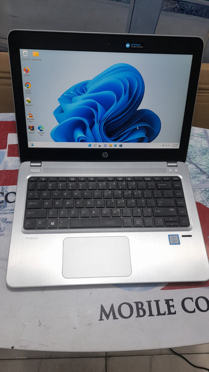 HP ProBook 430 G4 - 7th Gen. Intel Core i5 - 256GB SSD - 8GB RAM - HDMI 4G Total graphic