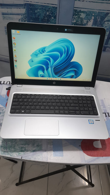 HP ProBook 450 G4 - 7th Gen. Intel Core i5 - 500GB HDD - 8GB RAM - HDMI 4G Total graphic