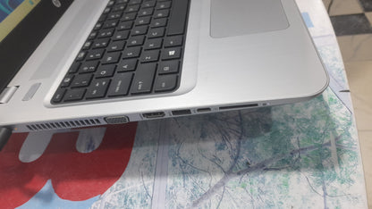 HP ProBook 450 G4 - 7th Gen. Intel Core i5 - 500GB HDD - 8GB RAM - HDMI 4G Total graphic