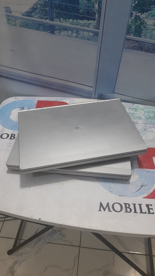 Hp EliteBook 2570p 3rd Gen. intel core i5 320G HDD 8G RAM 4G Total graphic