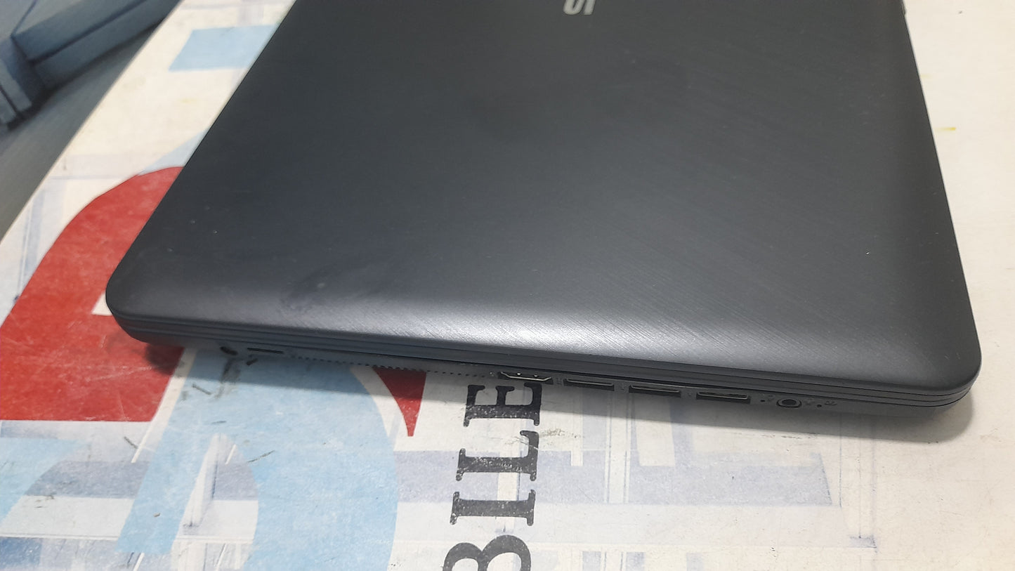 Asus Vivobook -4th Gen. Intel celeron 320G HDD 4G RAM 15.6-Inch screen size