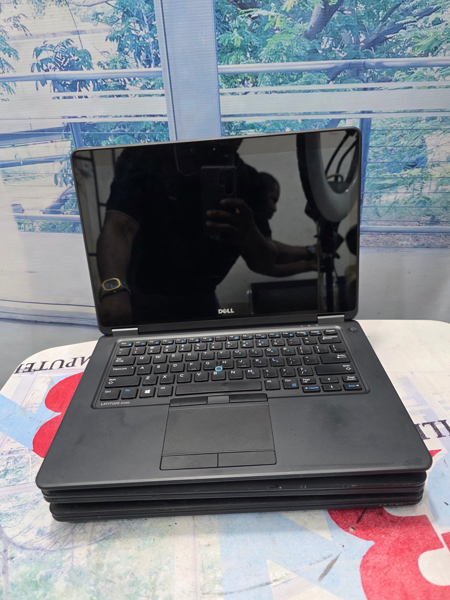 Dell Latitude 7450 Touch screen 5th Gen. intel core i7 128G SSD 8G RAM
