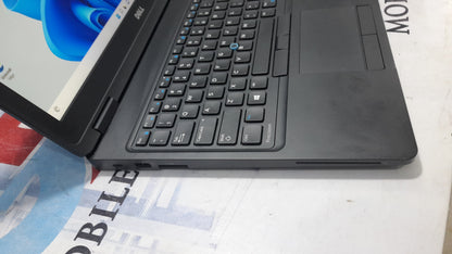 Dell precision 3520 core i7 for sale in lagos, Gamming dell laptop for sale at good prices,video editing laptops for sale in lagos 