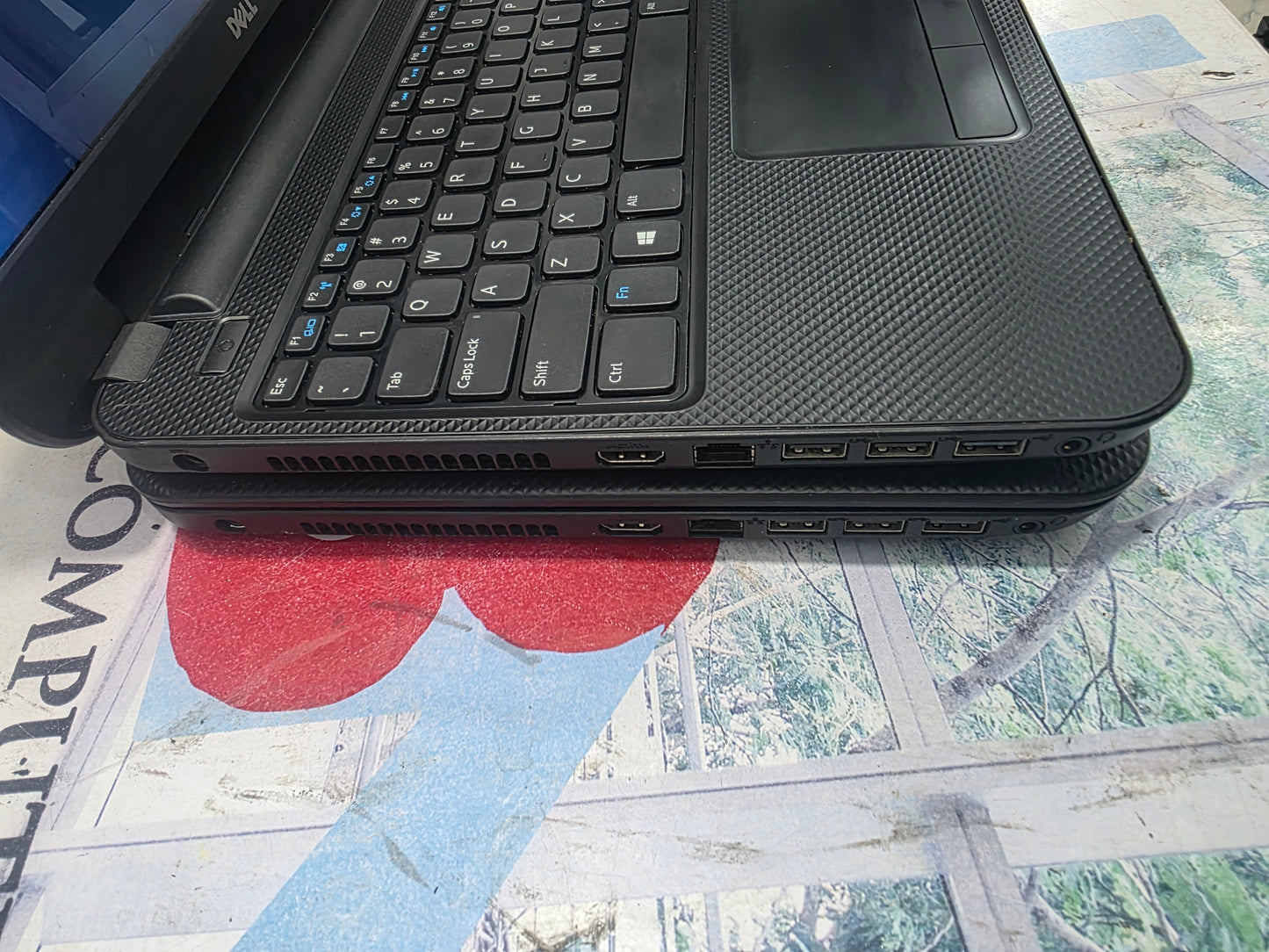 Dell Inspirion 3521 intel 3rd Gen. core i3 320G HDD 8G RAM