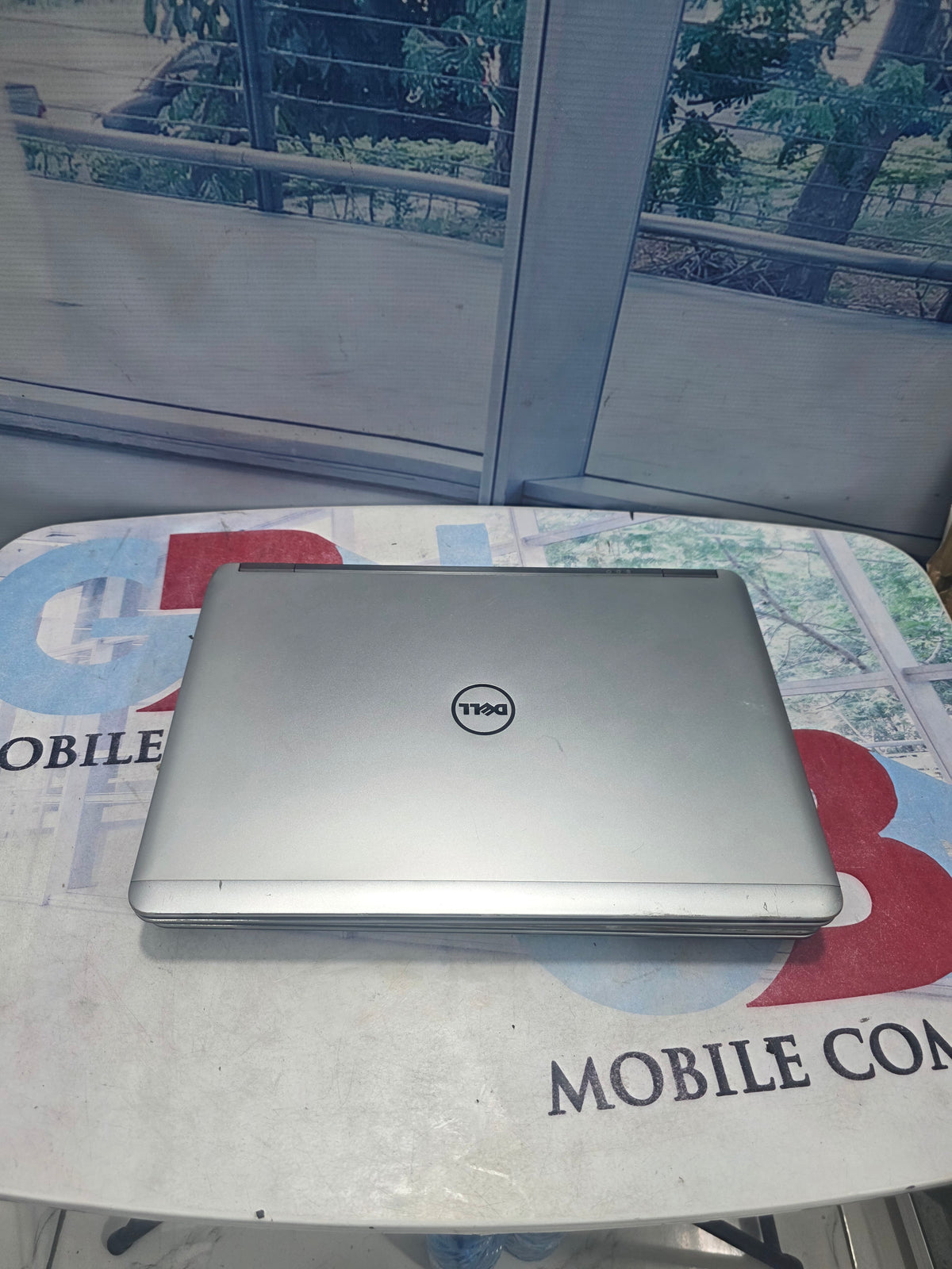Dell Latitude E7440 4th gen. intel core i5 500GB HDD- 8G RAM 4G total graphic