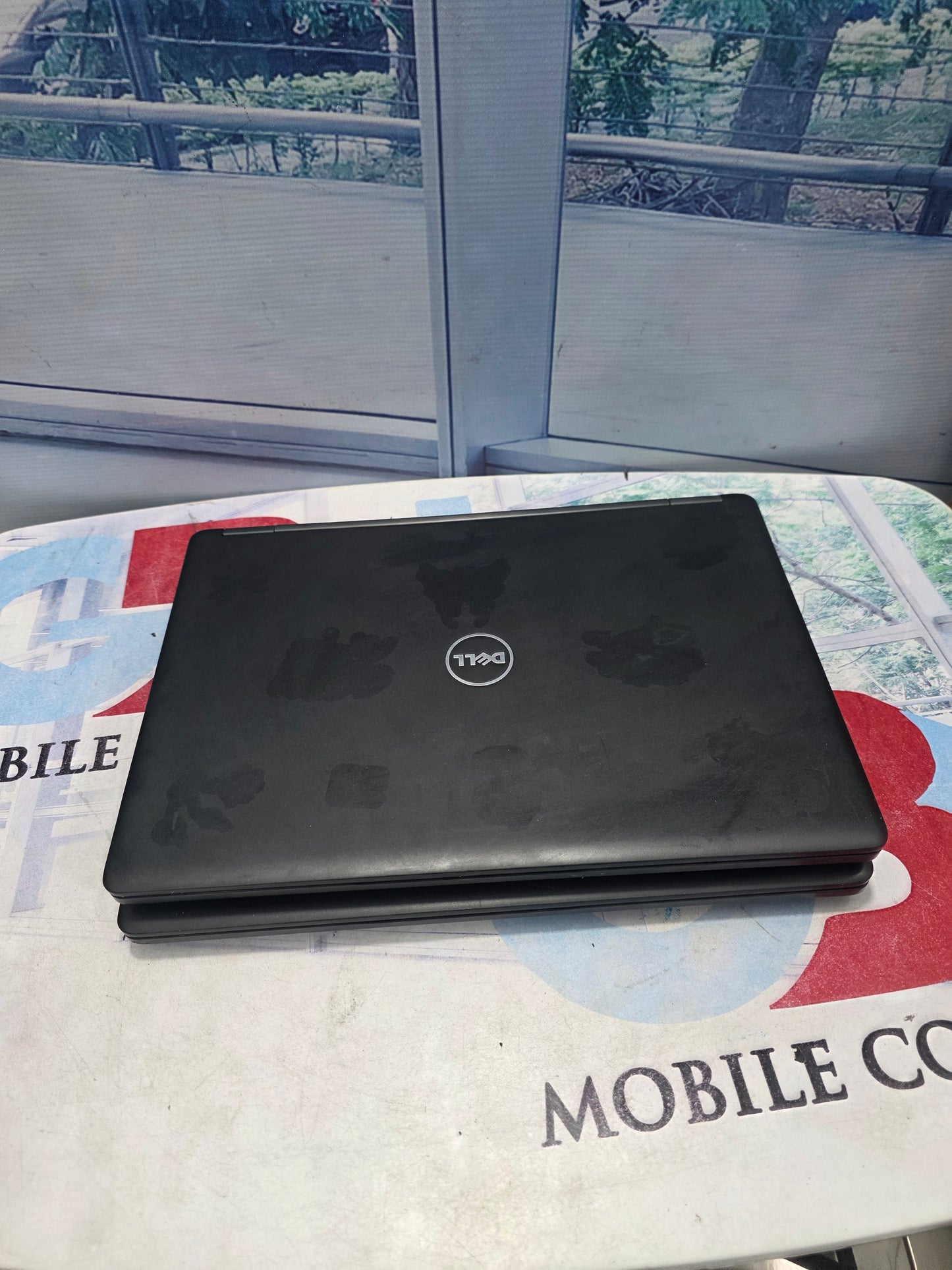 Dell latitude E5480 2G Dedicated graphic 7th Gen. Intel core i7 256GB SSD 16GB Ram keyboardlight