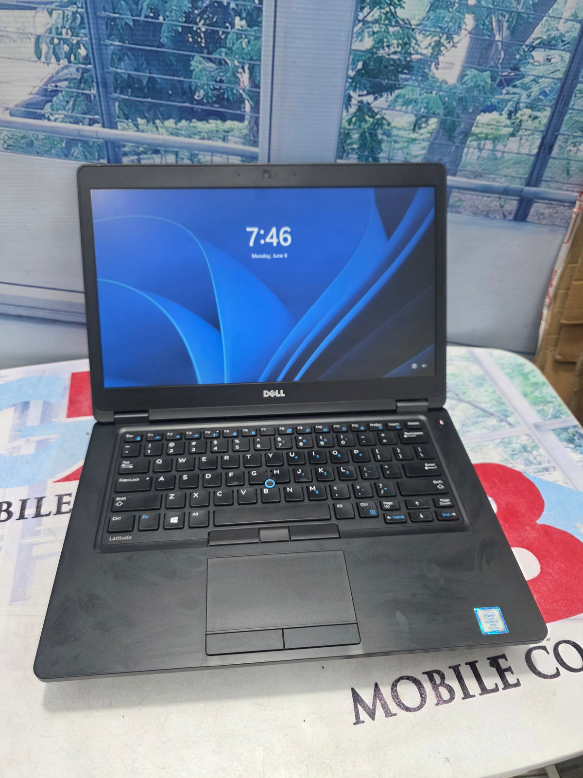 Dell latitude E5480 2G Dedicated graphic 7th Gen. Intel core i7 256GB SSD 16GB Ram keyboardlight