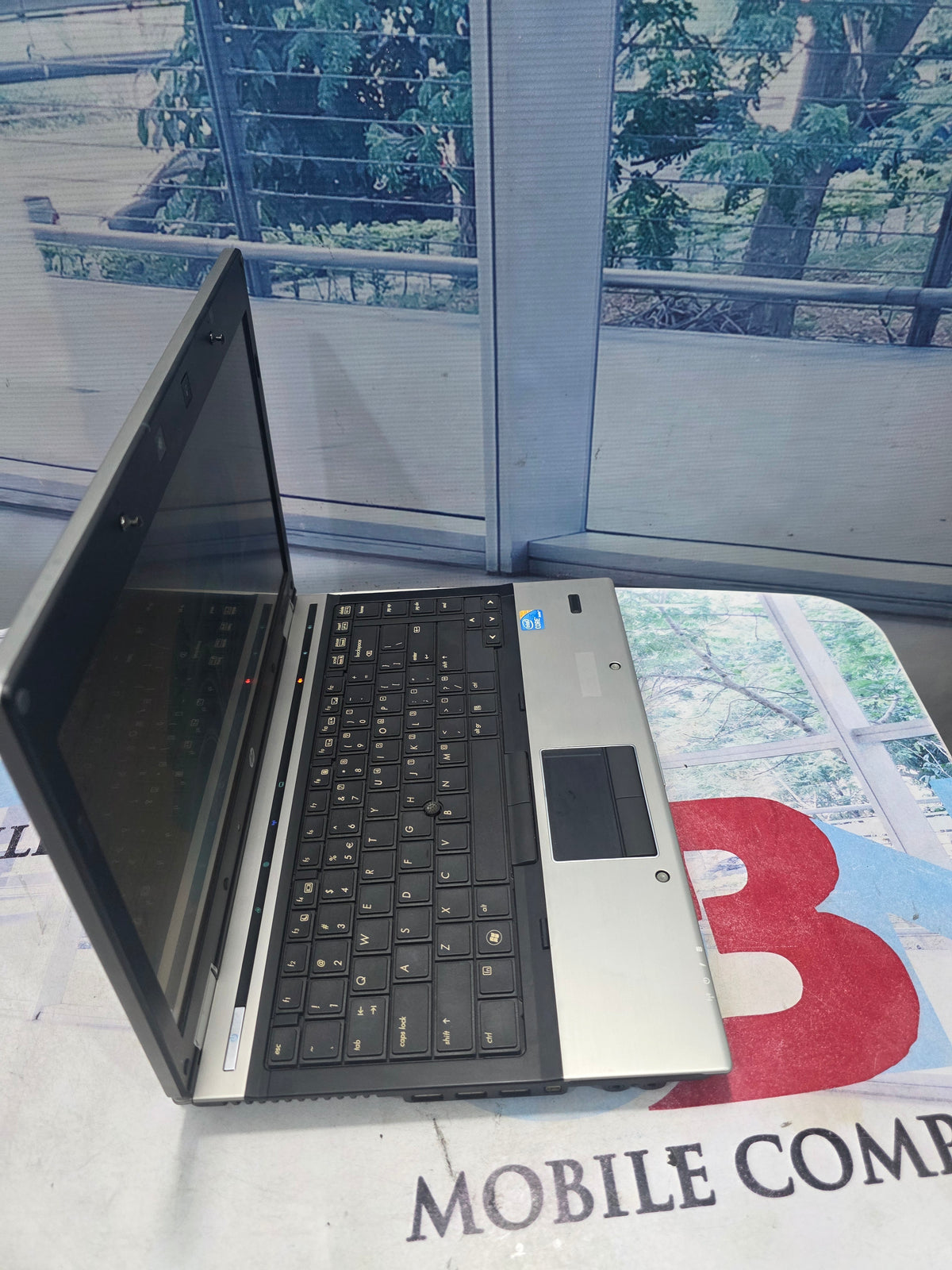 Hp EliteBook 8440p 1st Gen. intel core i5 320G HDD 8G RAM