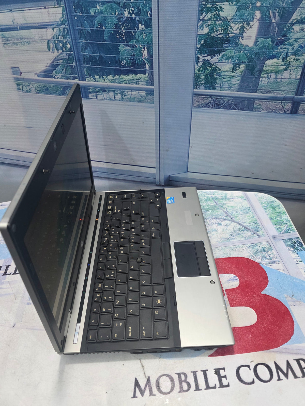 Hp EliteBook 8440p 1st Gen. intel core i5 320G HDD 8G RAM