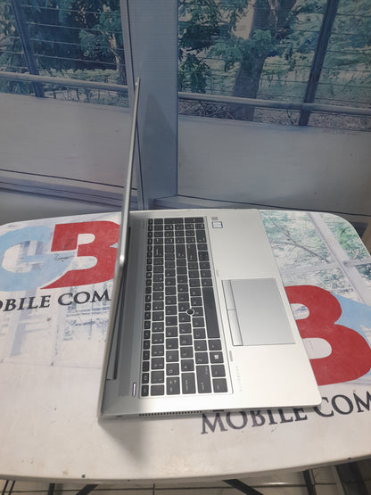 HP EliteBook 850 G6 - 8th Gen. Intel Core i7 - 256GB SSD - 8GB RAM - 4GB Total Graphics - Keypad Light - HDMI
