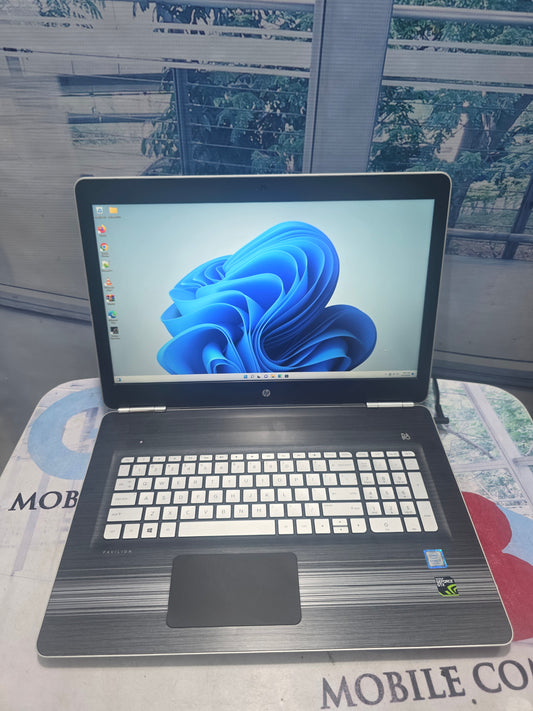 Hp Pavilion 17 4G graphic 7th gen.intel core i7 128G SSD 1TB HDD 16G RAM