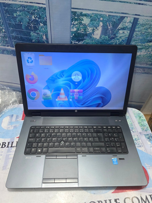 Hp Zbook 17 G2 4G Dedicated Invidia graphic intel core i7 256GB SSD 16GB RAM