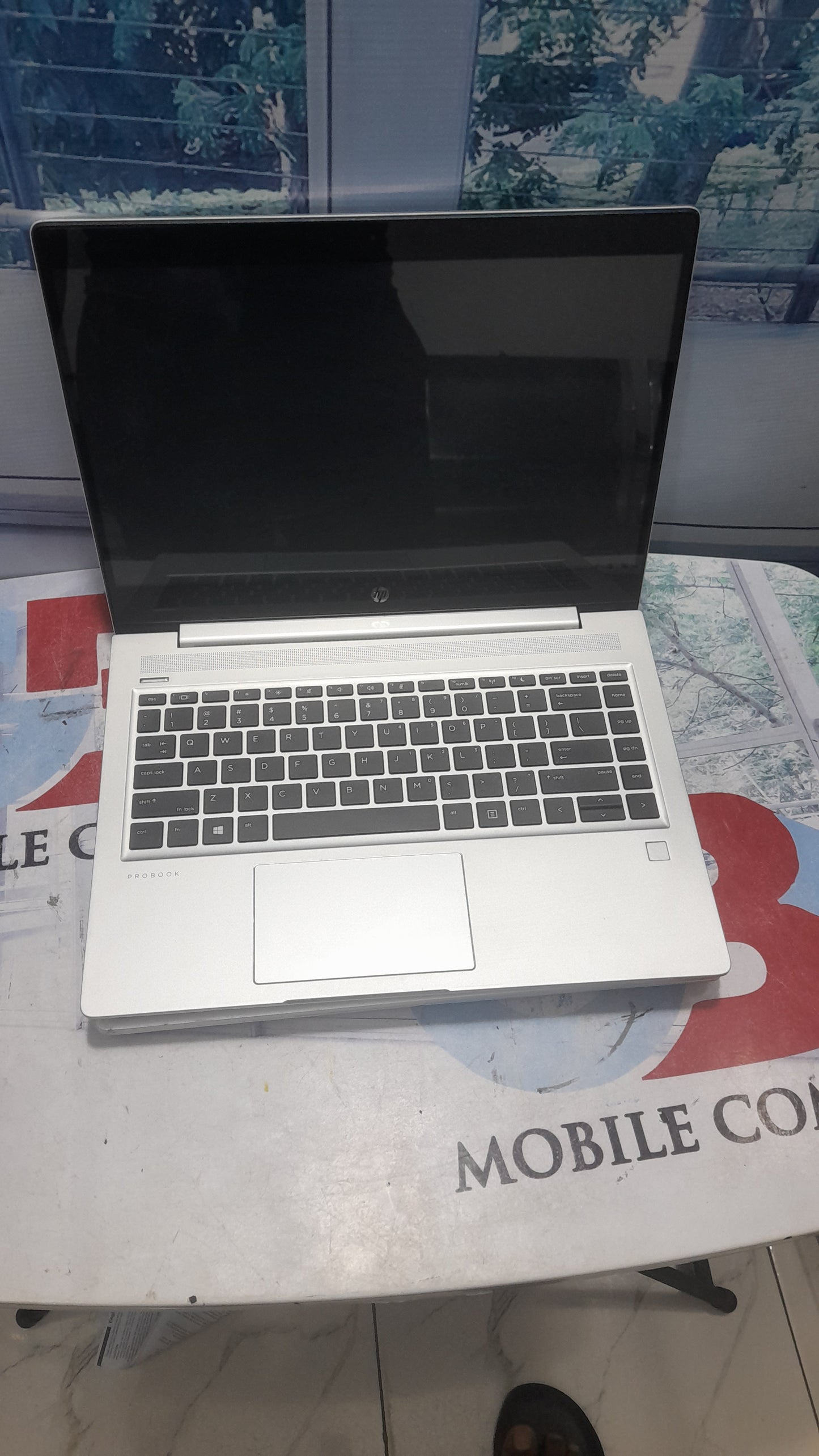 HP ProBook 440 G6 - Touchscreen - 8th Gen. Intel Core i5 - 256GB SSD - 8GB RAM - HDMI 4G Total graphic