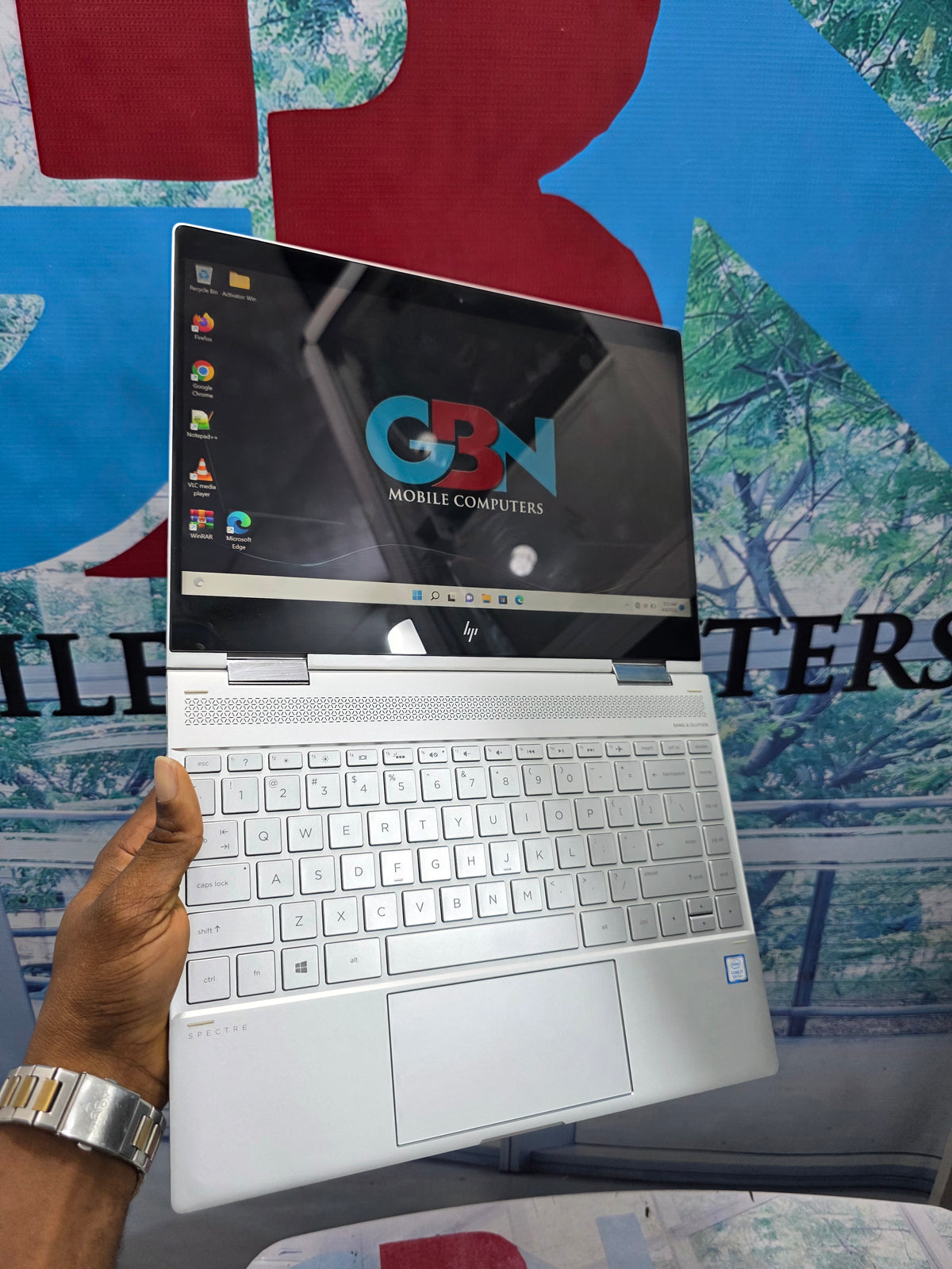 Hp Spectra 13 8th Gen.Touchscreen x360 2 IN 1 intel core i7 256 SSD 16G RAM Keyboard light